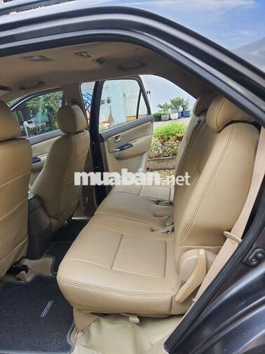 Toyota Fortuner 2013 Xám 7 chỗ Xăng Tự động 2 cầu 