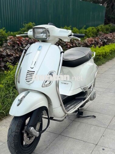 Piaggio Vespa S Trắng 125cc ie tiết kiệm xăng