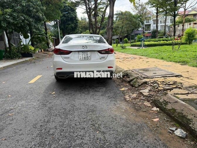 Mazda Mazda 6 2016 Trắng Tự động 80.000 km