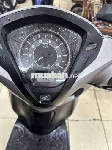 Honda Lead 125cc 2023 bs 59g3-16732