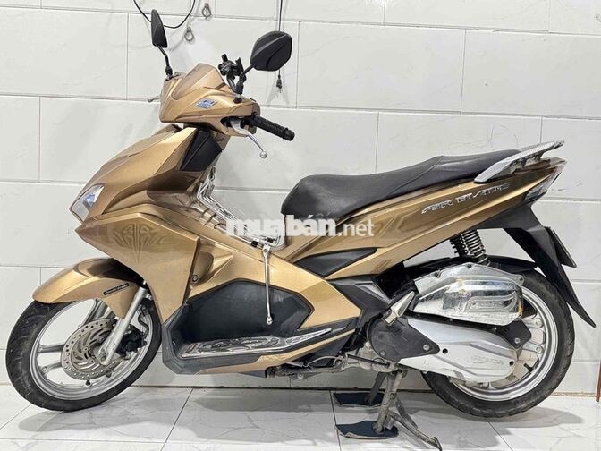 Honda Air Blade 125 Vàng đồng