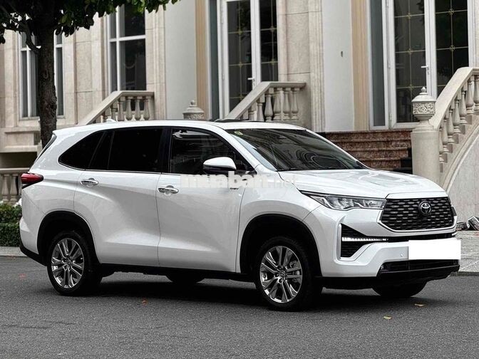 Toyota Innova HEV 2026 Trắng Hybrid 7 chỗ