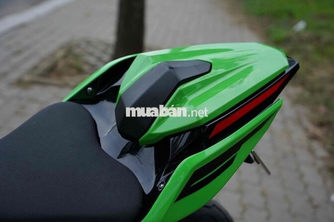 💟🩷 Kawasaki Ninja 400 2024 có đồ chơi xịn sỏ