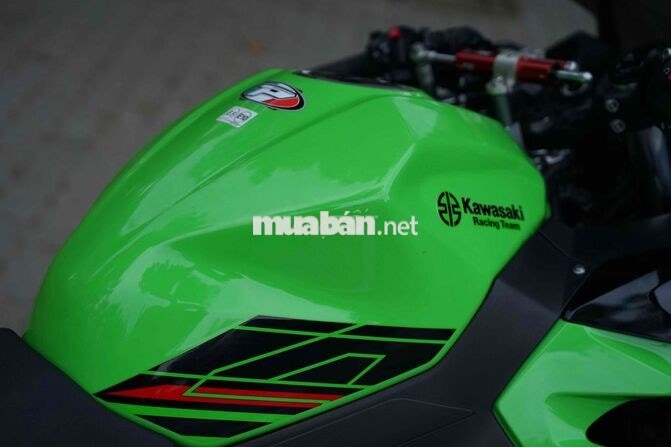 💟🩷 Kawasaki Ninja 400 2024 có đồ chơi xịn sỏ