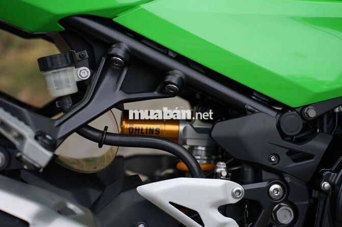 💟🩷 Kawasaki Ninja 400 2024 có đồ chơi xịn sỏ