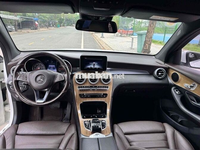 Mercedes GLC250 4Matic 2016 Trắng