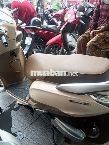 Honda Lead 2014 Vàng hột gà