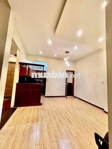 Cho Thuê Biệt Thự DT 8x16 1Trệt 1Lầu 4Pn 3Wc Sân Ôtô Hẻm Xe Tải