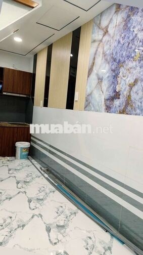Bán nhà nhỏ mới xây hẻm thẳng xinh xinh cách Nguyễn Thị thập 15m
