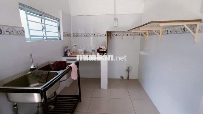 Cho thuê nhà thuận tiện kd nhỏ gần trường Cái Khế 1