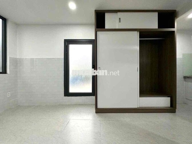 Phòng trọ cửa sổ gần công viên làng hoa trung tâm gò vấp