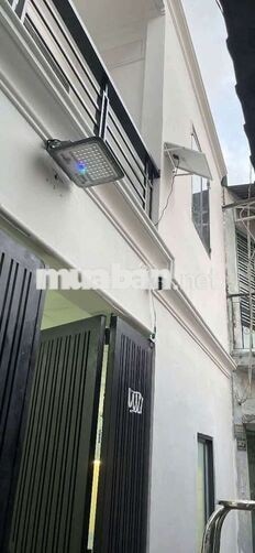 Nhà mới xây Thống Nhất 5x6m 1 lầu 2pn có máy lạnh