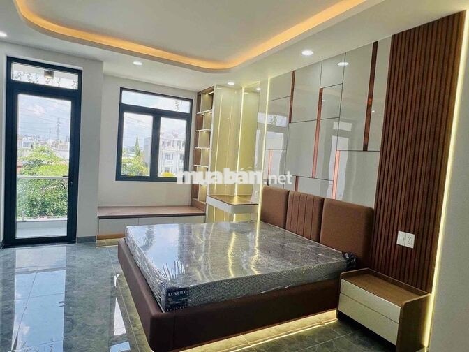 Chủ giảm sâu 1 tỷ siêu phẩm 5 Tầng, Thạnh Lộc 14 sát đường Vườn Lài,