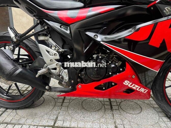 Suzuki GSX R150 2018 biển số thành phố