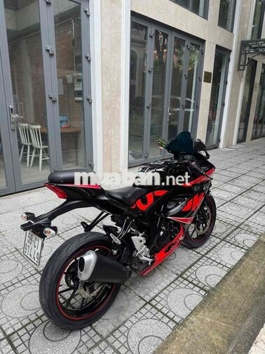 Suzuki GSX R150 2018 biển số thành phố