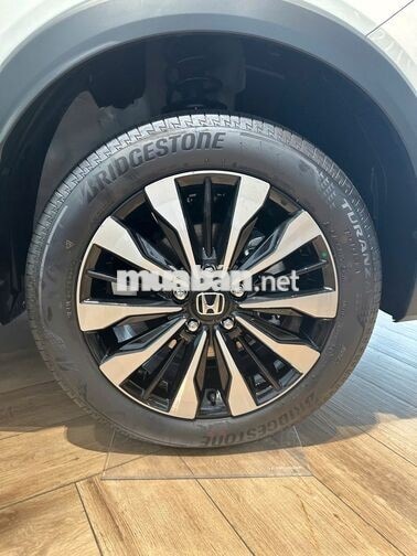 Honda BR-V L GIẢM GẦN 100 TR. LĂN BÁNH BẢN L 6xx✅