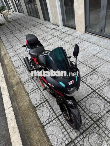 Suzuki GSX R150 2018 biển số thành phố
