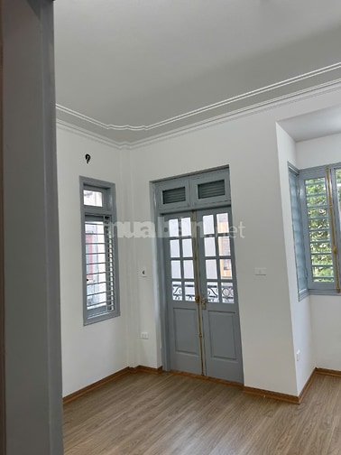 Bán nhà 16,5 tỷ tại sn: 8 ngõ 168/97 Kim Giang. Định Công. Hà Nôi