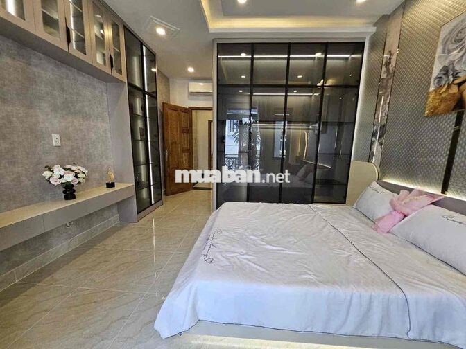 Nhà Phố Xe Tải 1/ 8M Phạm Văn Chiêu 4PN 5WC Nội Thất Đầy Đủ 18tr