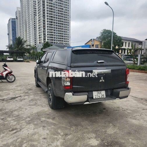 Mitsubishi Triton 2023 Tự động Xám 5 chỗ