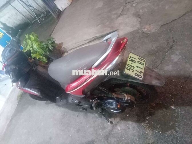 Yamaha Luvias 2014 Đỏ-Đen