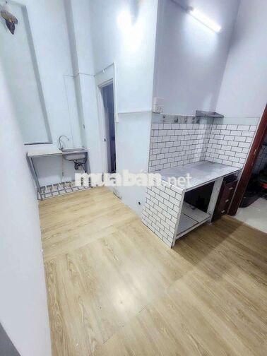 Phòng 30m2 gồm 2pn riêng có bếp full nội thất