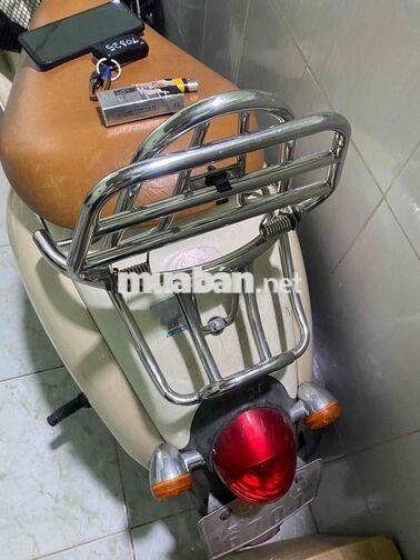 Honda Scoopy 50cc Nữ màu Kem