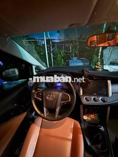 Toyota Innova 2019 Số sàn Nâu