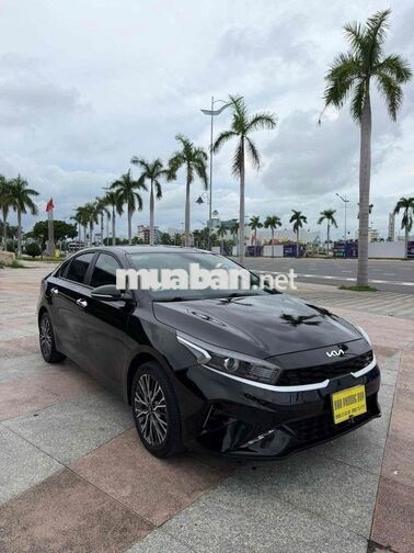 Kia K3 MT 2022 35000km Đen Số sàn