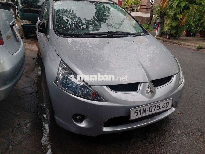 Mitsubishi Grandis 2008 Bạc 7 chỗ