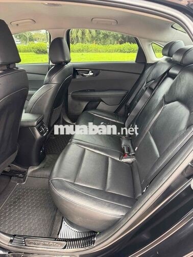 Kia K3 MT 2022 35000km Đen Số sàn