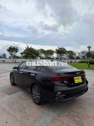 Kia K3 MT 2022 35000km Đen Số sàn