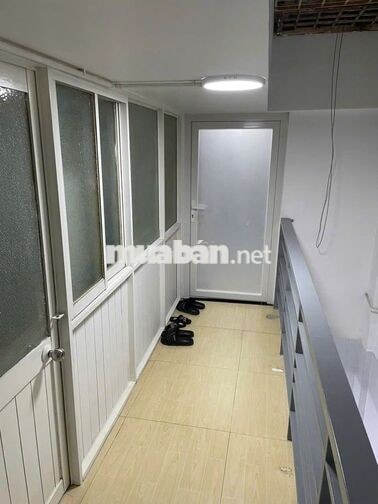 Bán căn hộ tầng trệt mặt tiền đường Đồng Đen, chung cư Bàu Cát 1