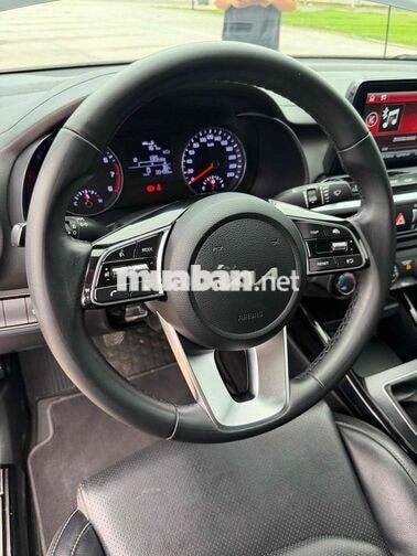 Kia K3 MT 2022 35000km Đen Số sàn