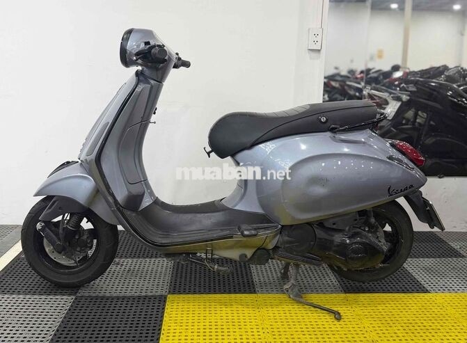 Piaggio Vespa Primavera 2015 đẹp, máy êm biển SG