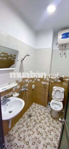 Cho thuê CCMN 30m2 Full đồ. ban công thoáng tại Giáp Nhất