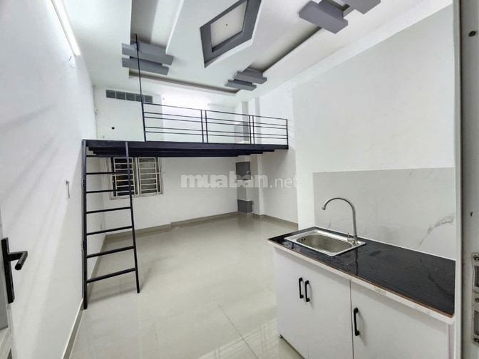 Cho thuê Nhà NC mới 7PN 7WC 1T3L 1 nhà xe 1 sân ở Gò Vấp