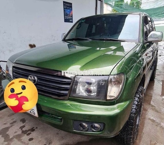 Toyota Land Cruiser 2005 Xanh lá 7 chỗ