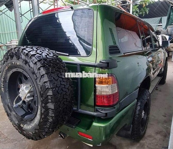 Toyota Land Cruiser 2005 Xanh lá 7 chỗ