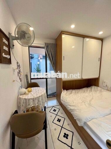 Cho thuê căn hộ studio ban công tách bếp full nt ở Lê Văn Sỹ quận 3