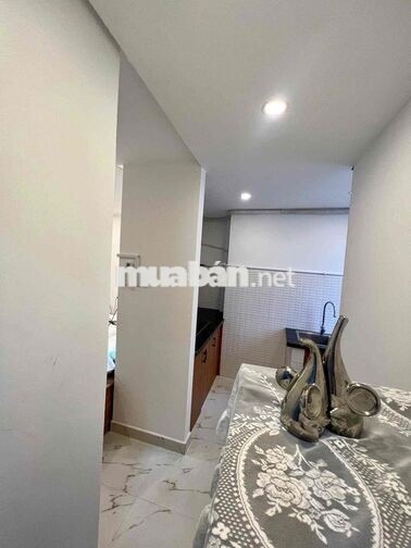 Cho thuê căn hộ studio ban công tách bếp full nt ở Lê Văn Sỹ quận 3