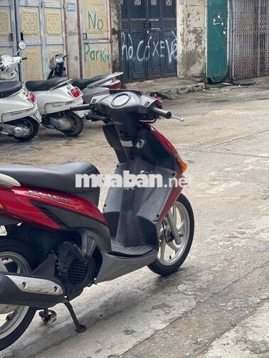 Honda Click 2đỏ 6 nan đời chót