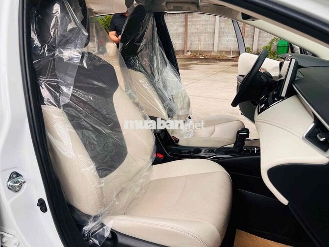 Toyota Corolla Altis 1.8V 2025 Trắng 14.000 km