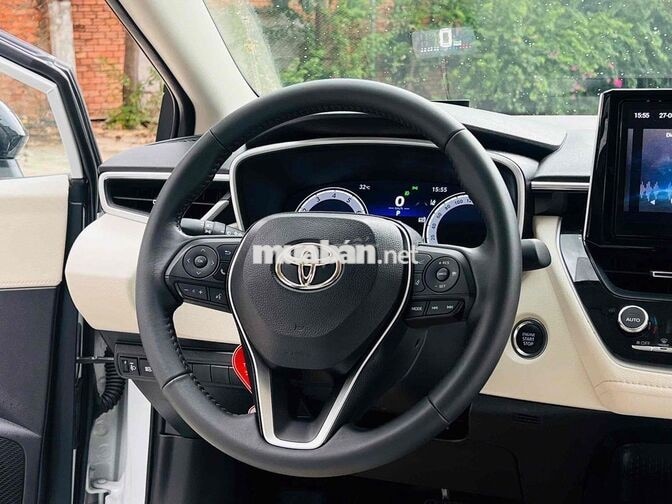 Toyota Corolla Altis 1.8V 2025 Trắng 14.000 km