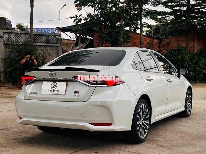 Toyota Corolla Altis 1.8V 2025 Trắng 14.000 km