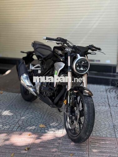 Honda CB300R odo 17.500km Trả trước 3x
