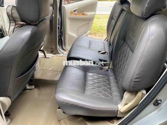 Toyota Innova E 2015 Số sàn Bạc
