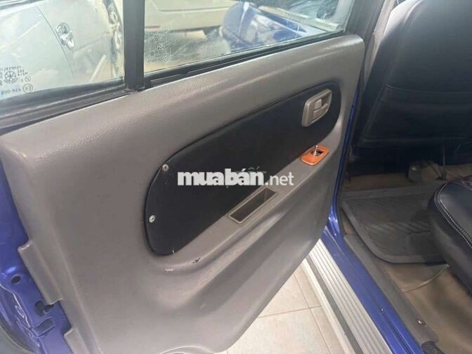 Isuzu 7 chỗ 2004 Xanh