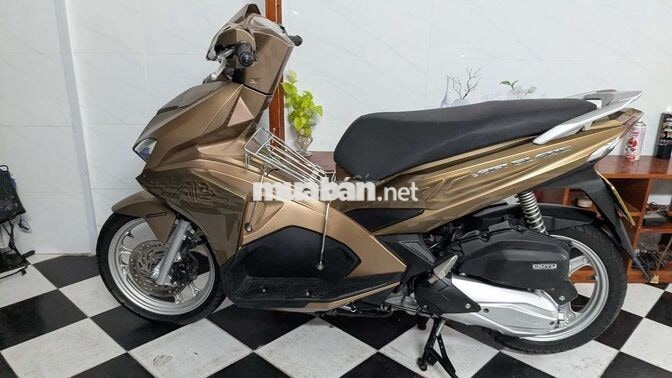 Honda Air Blade 125 Vàng đồng