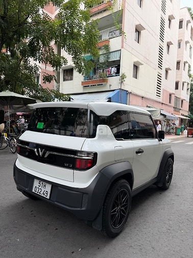 Vinfast VF3 Mua Pin 2025 màu trắng xe đẹp như mới 